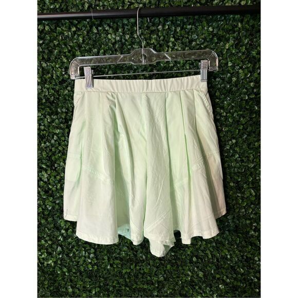 Free People Center Court Short High Rise NWT Aqua Glass Flowy Sz Small - Picture 1 of 6